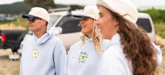 image of three ladies near ute