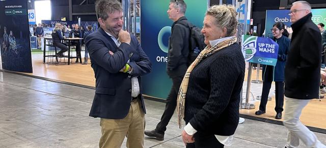 image of B+LNZ CE at field days