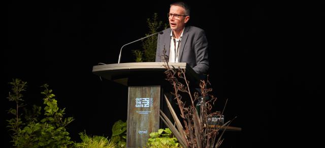 image of Dan Briar presenting at OTG