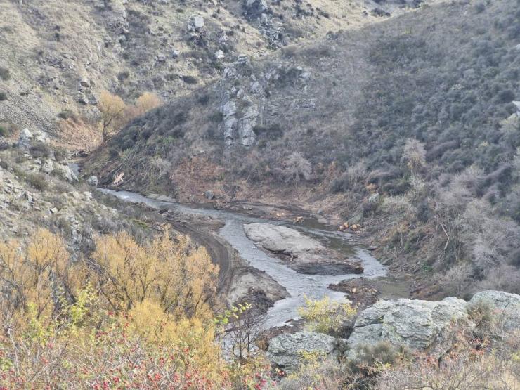 Image of rocky stream