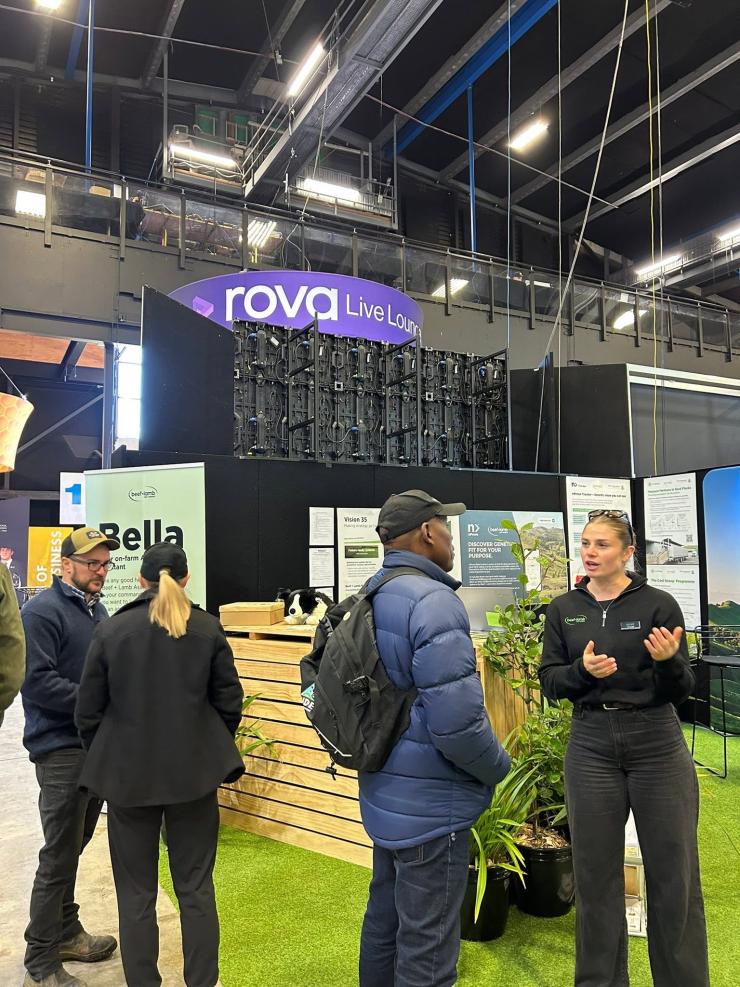 Fielday attendees talking 