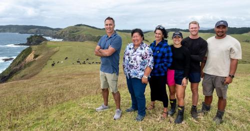 image of Whangaroa Ngaiotonga Trust members