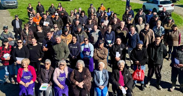 image of field day attendees