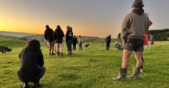 image of attendees at field day in early evening